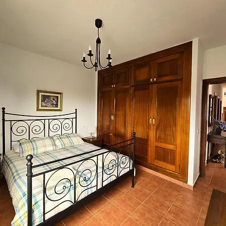 Вилла Casa Georgiana, Playa Blanca, Private Heated Pool Коста Бланка