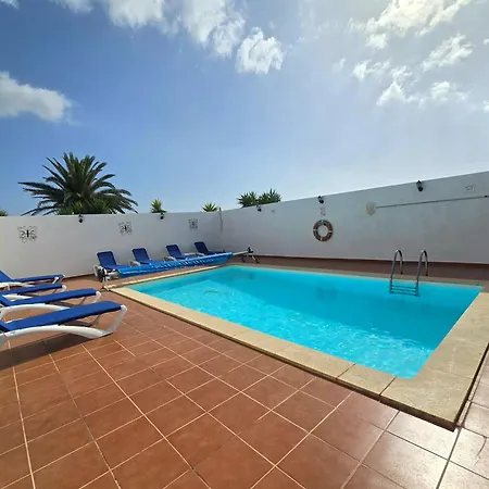 Casa Georgiana, Playa Blanca, Private Heated Pool וילה *