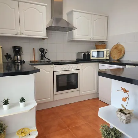 Casa Georgiana, Playa Blanca, Private Heated Pool וילה *