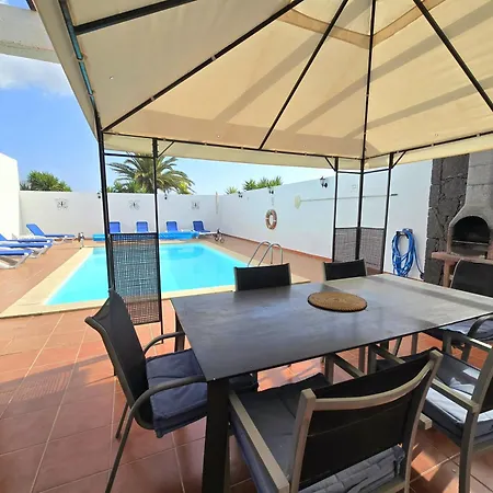 Casa Georgiana, Playa Blanca, Private Heated Pool Vila *