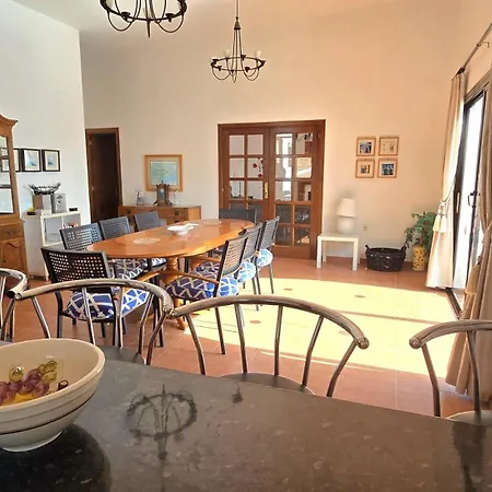 Casa Georgiana, Playa Blanca, Private Heated Pool *